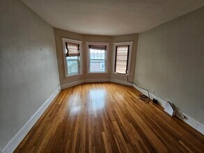 82 Walnut St in Brookline, MA - Foto de edificio - Building Photo