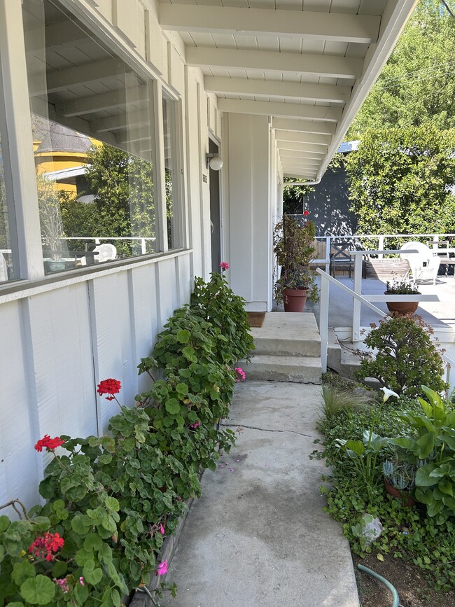 property at 8805 Skyline Dr