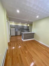 289 Windsor St, Unit 1 in Cambridge, MA - Building Photo - Building Photo