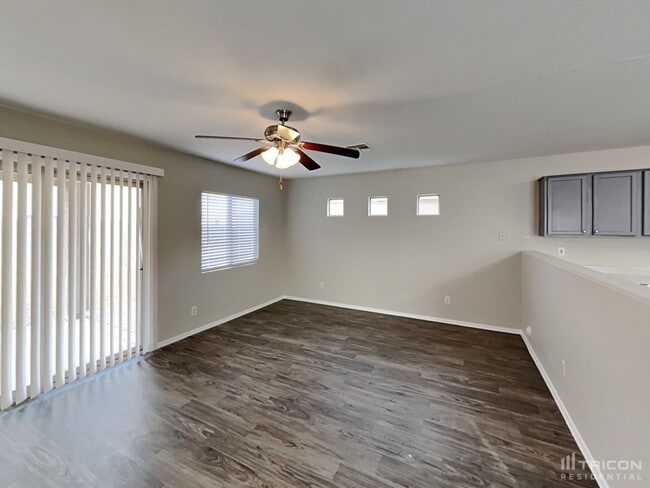 2618 S Devonna Ln in Tolleson, AZ - Building Photo - Building Photo