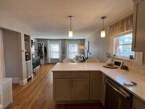 12 Alpine St in Somerville, MA - Building Photo - Building Photo