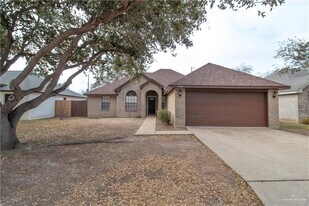 16 E Martin Ave in McAllen, TX - Building Photo