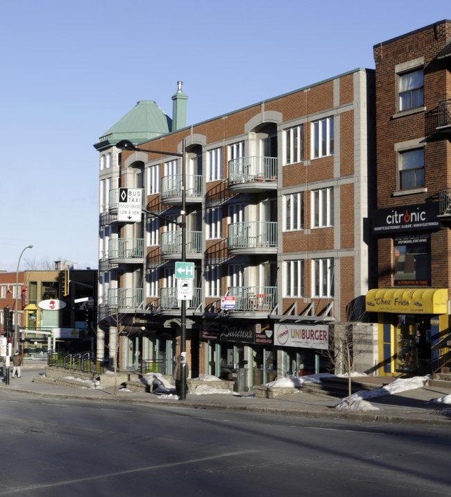 5655-5685 de la Côte-des-Neiges in Montréal, QC - Building Photo - Primary Photo