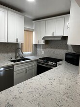 4412-4412 Prospect Ave in Los Angeles, CA - Building Photo - Building Photo