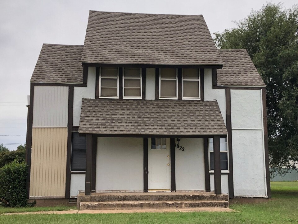 1822 N 2nd St in Enid, OK - Building Photo
