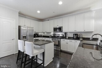 7722 Dagny Wy in Elkridge, MD - Building Photo - Building Photo