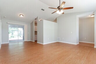 2870 56th Ave Cir E in Bradenton, FL - Building Photo - Building Photo
