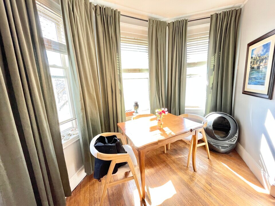 131 Park Dr, Unit 25 in Boston, MA - Building Photo