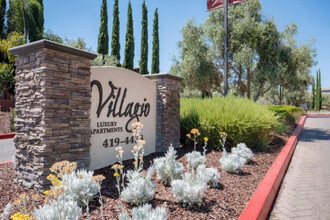 Villagio Luxury Apartments in Sacramento, CA - Building Photo - Building Photo