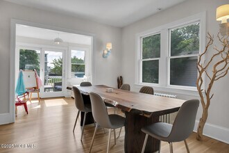 27 Waterman Ave in Rumson, NJ - Building Photo - Building Photo