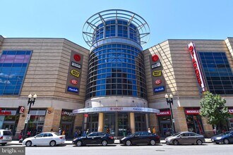 625 Park Rd NW, Unit 8 in Washington, DC - Building Photo - Building Photo