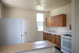 1017 N Lang Ave in Pittsburgh, PA - Building Photo - Building Photo