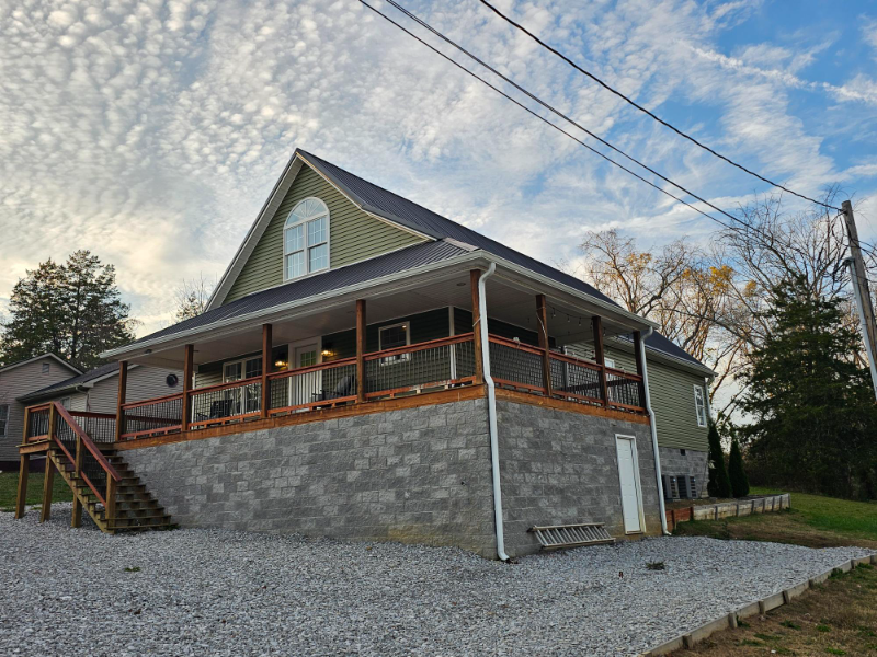 219 Beech St in Harrogate, TN - Building Photo