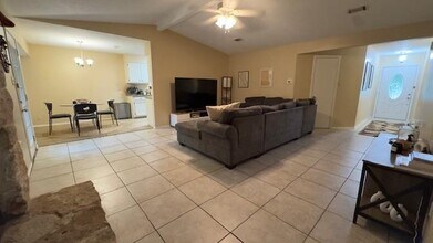 6015 Avery Island Ave in Austin, TX - Building Photo - Building Photo