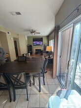 10033 Kika Ct in San Diego, CA - Foto de edificio - Building Photo