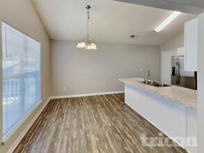 337 White Gables Dr in Columbia, SC - Building Photo - Building Photo