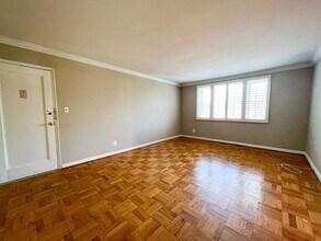 4225 Henderson Rd in Arlington, VA - Building Photo - Building Photo