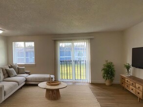 Dimension Lakewood Apartments in Lakewood, WA - Building Photo - Interior Photo