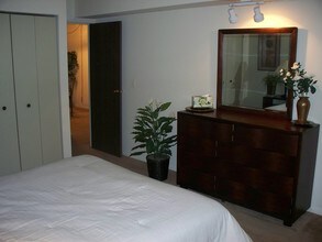 Willow Lake in Lombard, IL - Foto de edificio - Building Photo