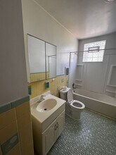 135 Weyman Rd in Pittsburgh, PA - Building Photo - Building Photo