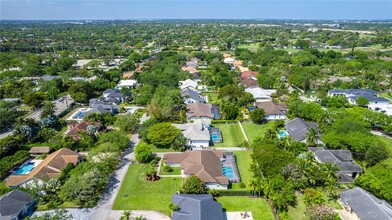 9717 SW 111th Terrace in Miami, FL - Building Photo - Building Photo