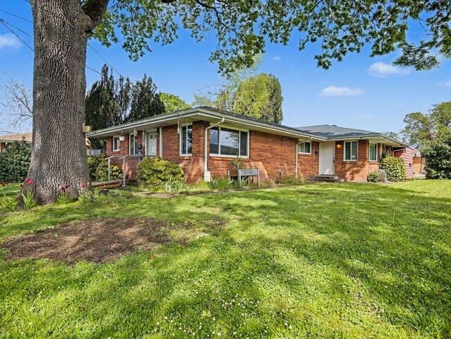 1120-1130-1130 17th St SE