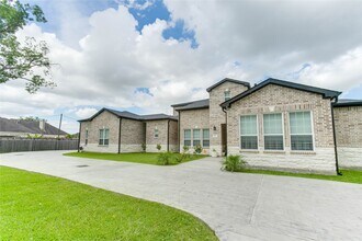 4821 1st St in Pasadena, TX - Building Photo - Building Photo