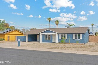 4740 W Columbine Dr in Glendale, AZ - Building Photo - Building Photo