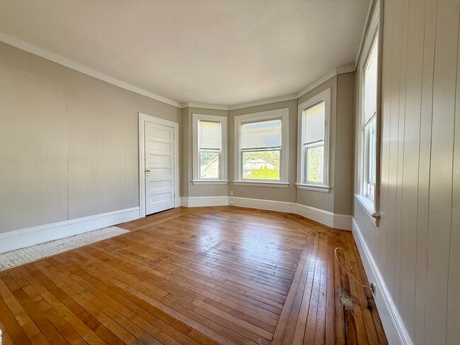 346 Broadway in North Attleborough, MA - Building Photo - Building Photo