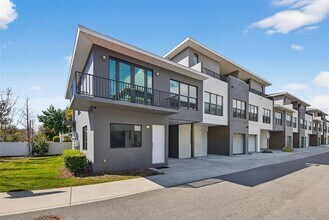 8706 Palm Ranches Pl in Tampa, FL - Building Photo - Building Photo