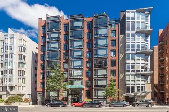 property at 1211 13th St NW