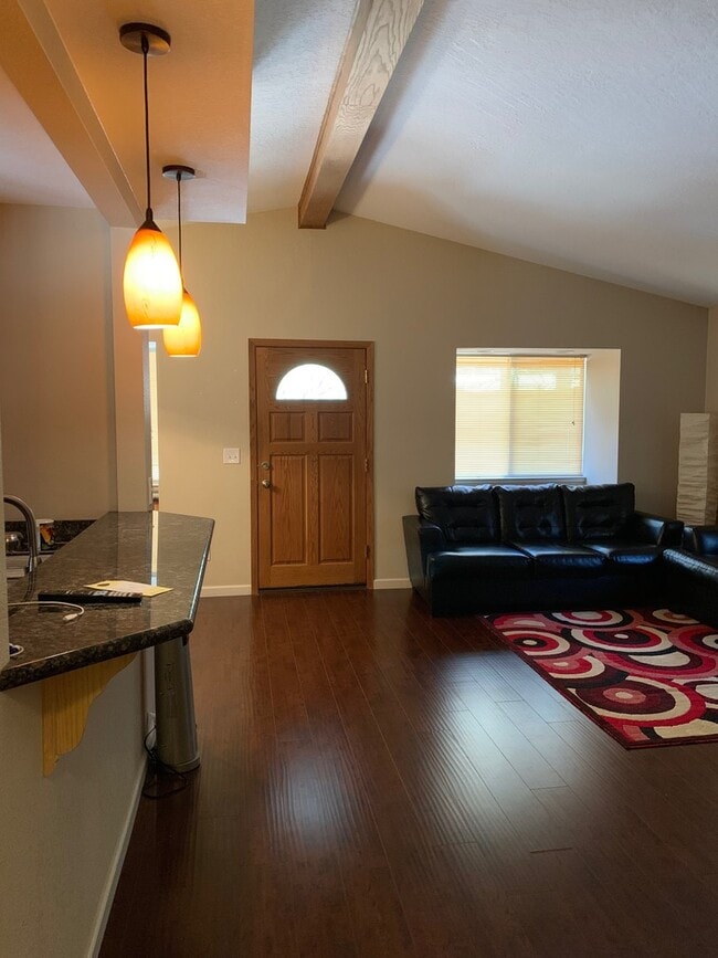1898 D St in South Lake Tahoe, CA - Building Photo - Building Photo