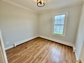 102 Halstead Ave, Unit 1 in Wallington, NJ - Building Photo - Building Photo