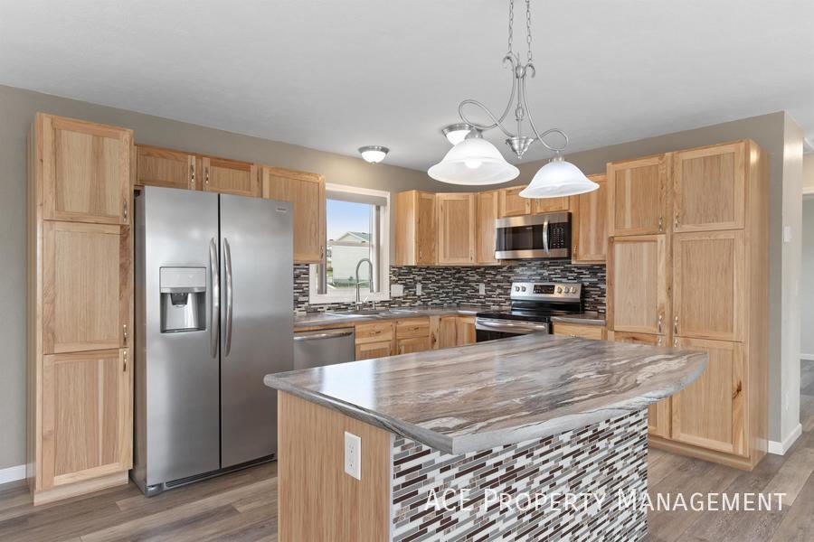 520 Crazy Horse St in Rapid City, SD - Building Photo