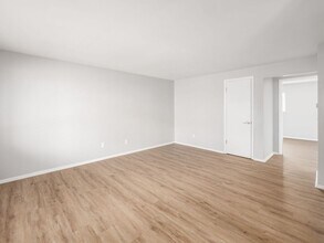 593 Riverview Dr in Columbus, OH - Building Photo - Building Photo