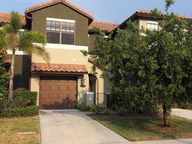 755 Ventura Dr in Satellite Beach, FL - Building Photo