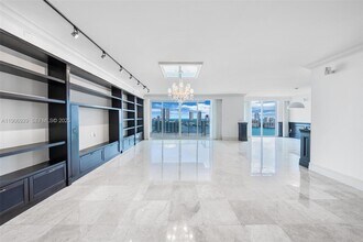 3201 NE 183rd St in Aventura, FL - Building Photo - Building Photo