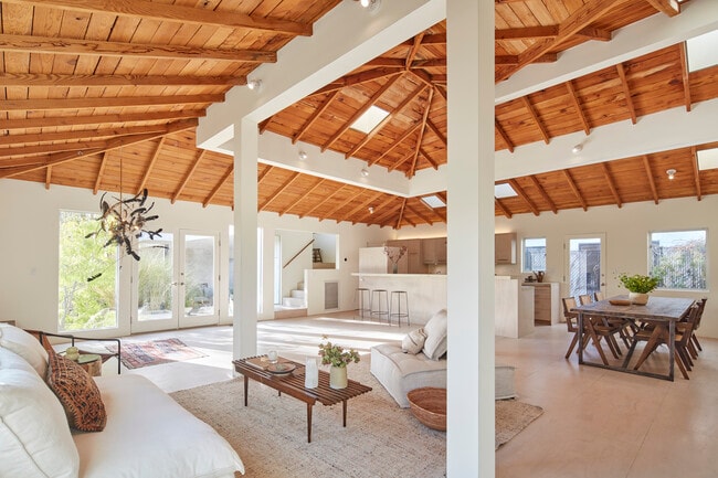 703 Palms Blvd in Venice, CA - Foto de edificio - Building Photo