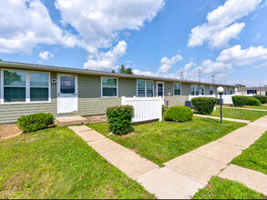 Barbara Lane Apartments in Ashland, OH - Building Photo - Building Photo