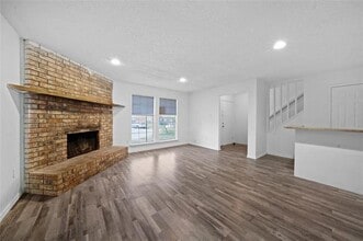 2205 Chase Ct in Arlington, TX - Building Photo - Building Photo