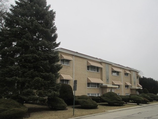 2437 N East Brook Rd in Elmwood Park, IL - Building Photo - Building Photo