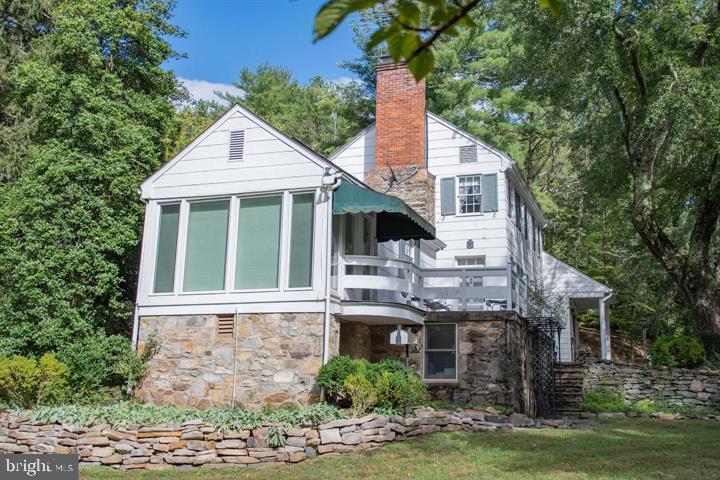 18279 Foundry Rd in Purcellville, VA - Building Photo