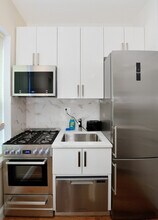 137 MacDougal St in New York, NY - Building Photo - Building Photo