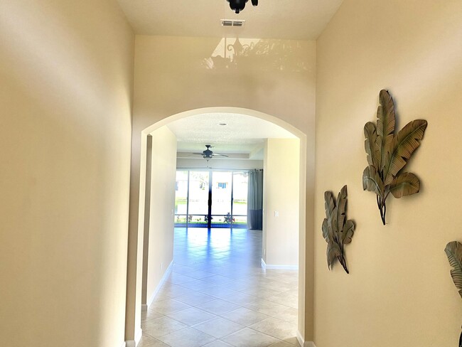 11263 SW Barton Way in Port St. Lucie, FL - Building Photo - Building Photo