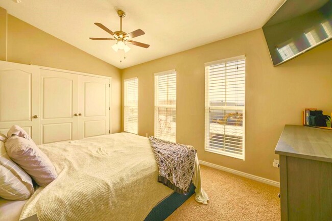 4721 S Falkirk Dr in Murray, UT - Building Photo - Building Photo