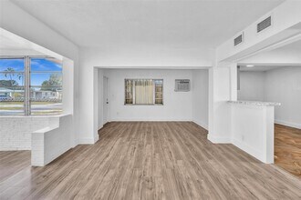 1824 NW 25th Ave in Fort Lauderdale, FL - Building Photo - Building Photo