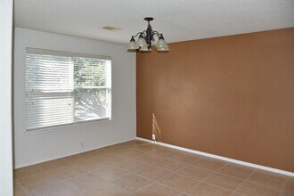 13600 Breton Ridge St in Houston, TX - Building Photo - Building Photo