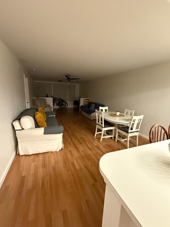 905 Palm Beach Trace Dr in Royal Palm Beach, FL - Building Photo - Building Photo