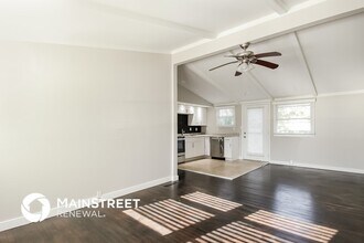 5700 N Highland Ave in Kansas City, MO - Building Photo - Building Photo
