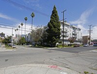 Building Photo - NO AVAILABILITY - New Hampshire Terrace Apartments in Los Angeles, California